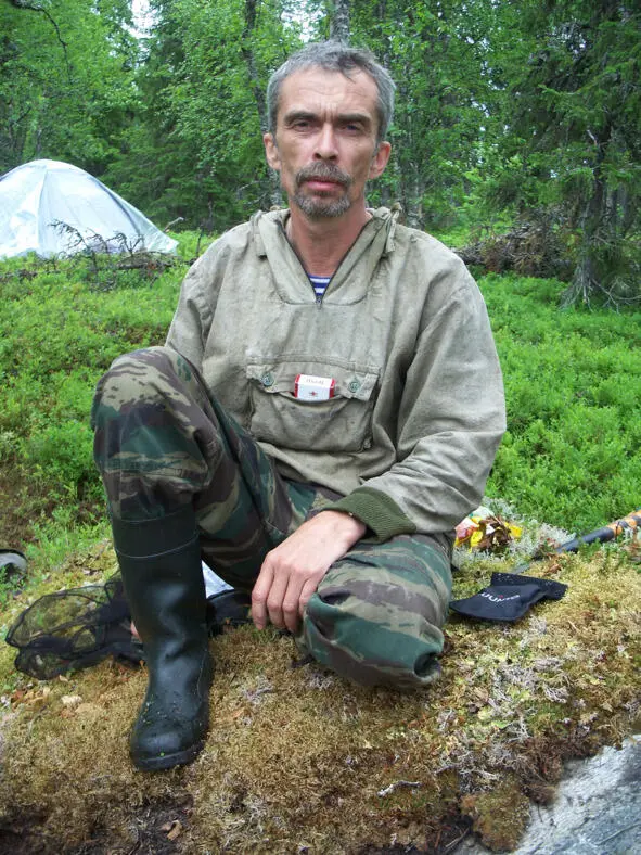 Володя на камушке обратите внимание сидит всегда на своей ноге Ну а теперь - фото 4