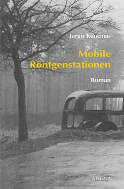 Jurgis Kuncinas Mobile Röntgenstationen обложка книги