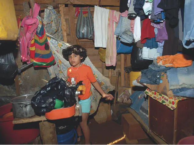 Für die betroffenen Kinder ist die Erfahrung von Vertreibung Heimatlosigkeit - фото 31