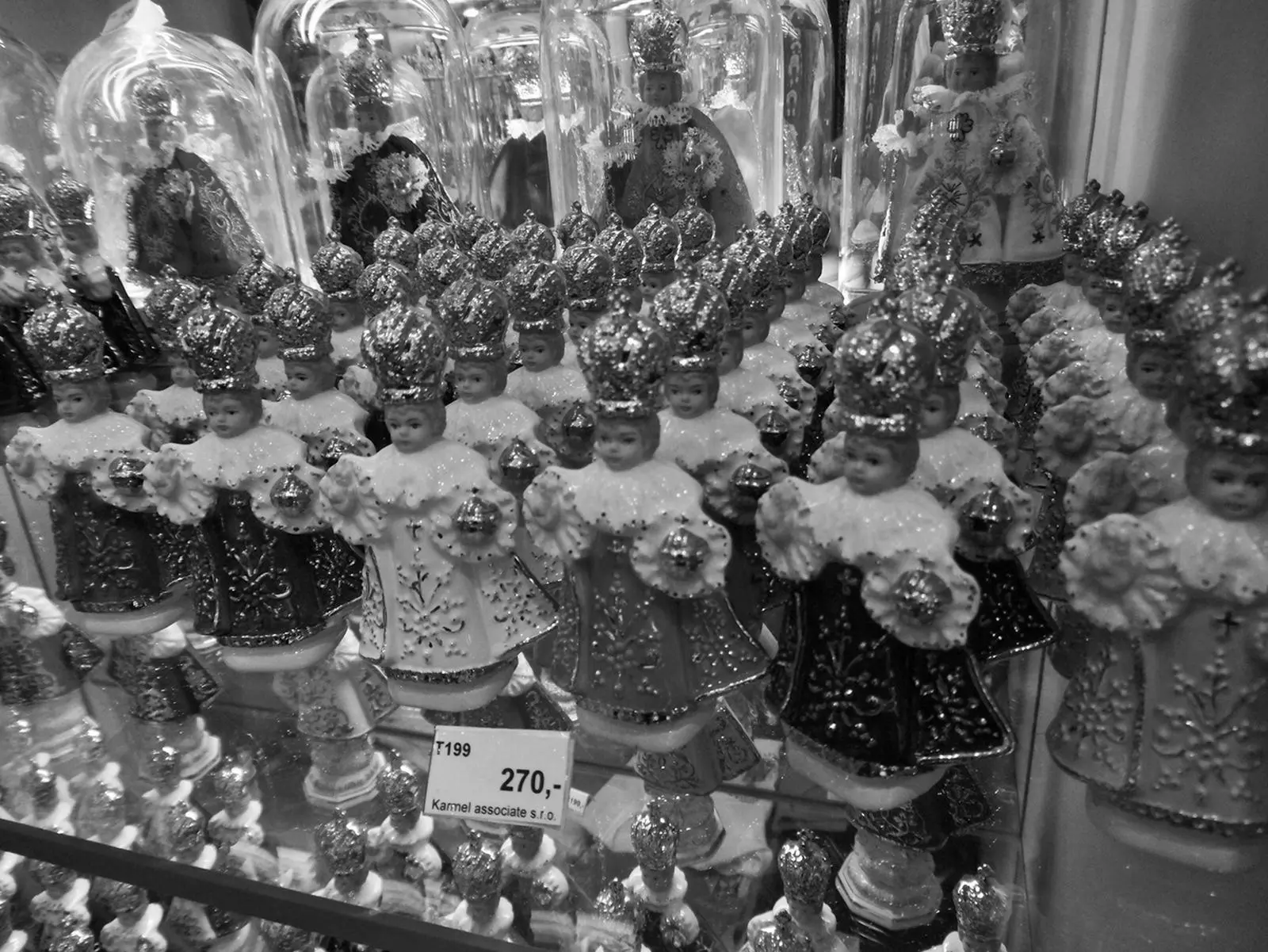 Figure 22 Statues of the Infant of Prague the baby Jesus for sale at a shop - фото 10