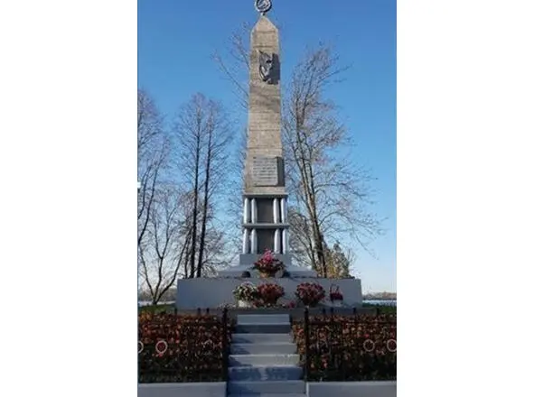 Братское захоронение Адрес Ленинградская область Кировский район г - фото 4