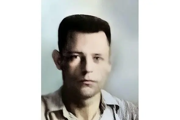 Ермолаев Петр Егорович в возрасте 30 лет 1952 г Вскоре закончилась война - фото 5