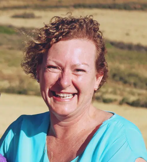 Louise qualified as an occupational therapist in 1992 at the University of - фото 3