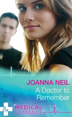 Joanna Neil A Doctor To Remember обложка книги