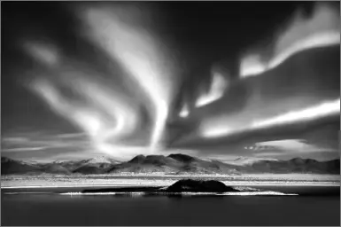 Abb 124 Elektrische Atmosphäre mit Aurora borealis Nordlichtern Die - фото 129