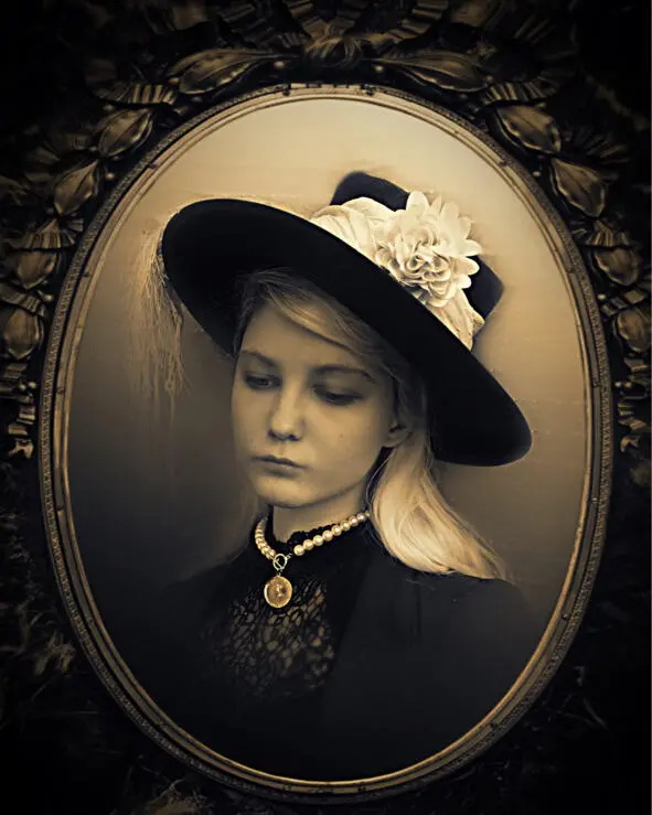 Портрет Виктории Кинэвард портрет поэтессы Виктория Кинэвард в своей - фото 1