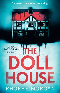Phoebe Morgan The Doll House обложка книги