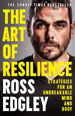 Ross Edgley The Art of Resilience обложка книги