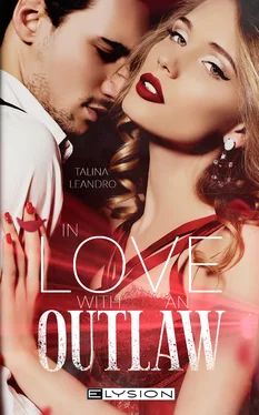 Talina Leandro In Love with an Outlaw обложка книги