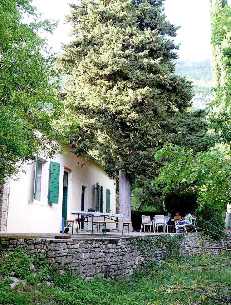 Terrasse über Tivat die Gostiona in Gornja Lastva In den letzten Jahren ist - фото 16