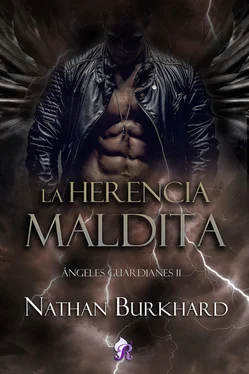 Nathan Burkhard La herencia maldita обложка книги