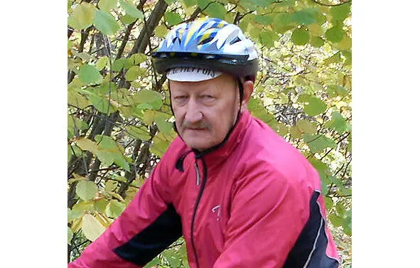 Владимир Басалаев Меня всегда неосознанно тянуло ездить на велосипеде далеко и - фото 1