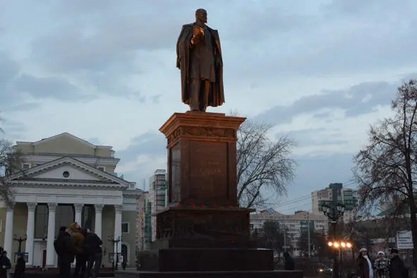 Памятник Столыпину в Челябинске Фото Сергея Белковского Тогдашний Челябинск - фото 21
