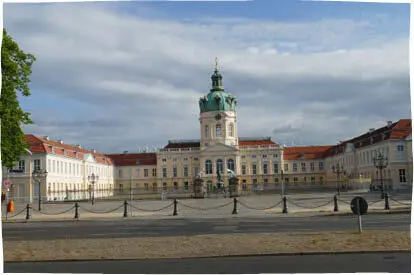 Schloss Charlottenburg Obelisk Marmor im Schlossgarten Charlottenburg von - фото 1