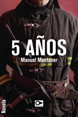 Manuel Montaner 5 años обложка книги