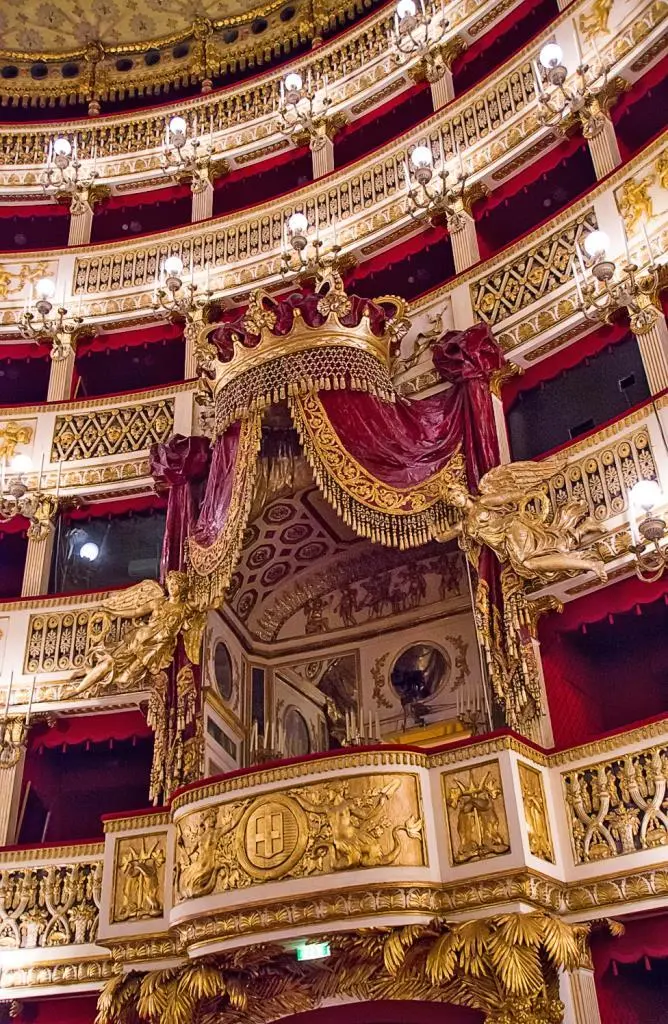 Königsloge im Teatro San Carlo Veranstaltungen Information Über aktuelle - фото 35