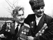Ковалев и Исмаилов встреча через десятилетия Оба снимка Розенталя и Халдея - фото 11