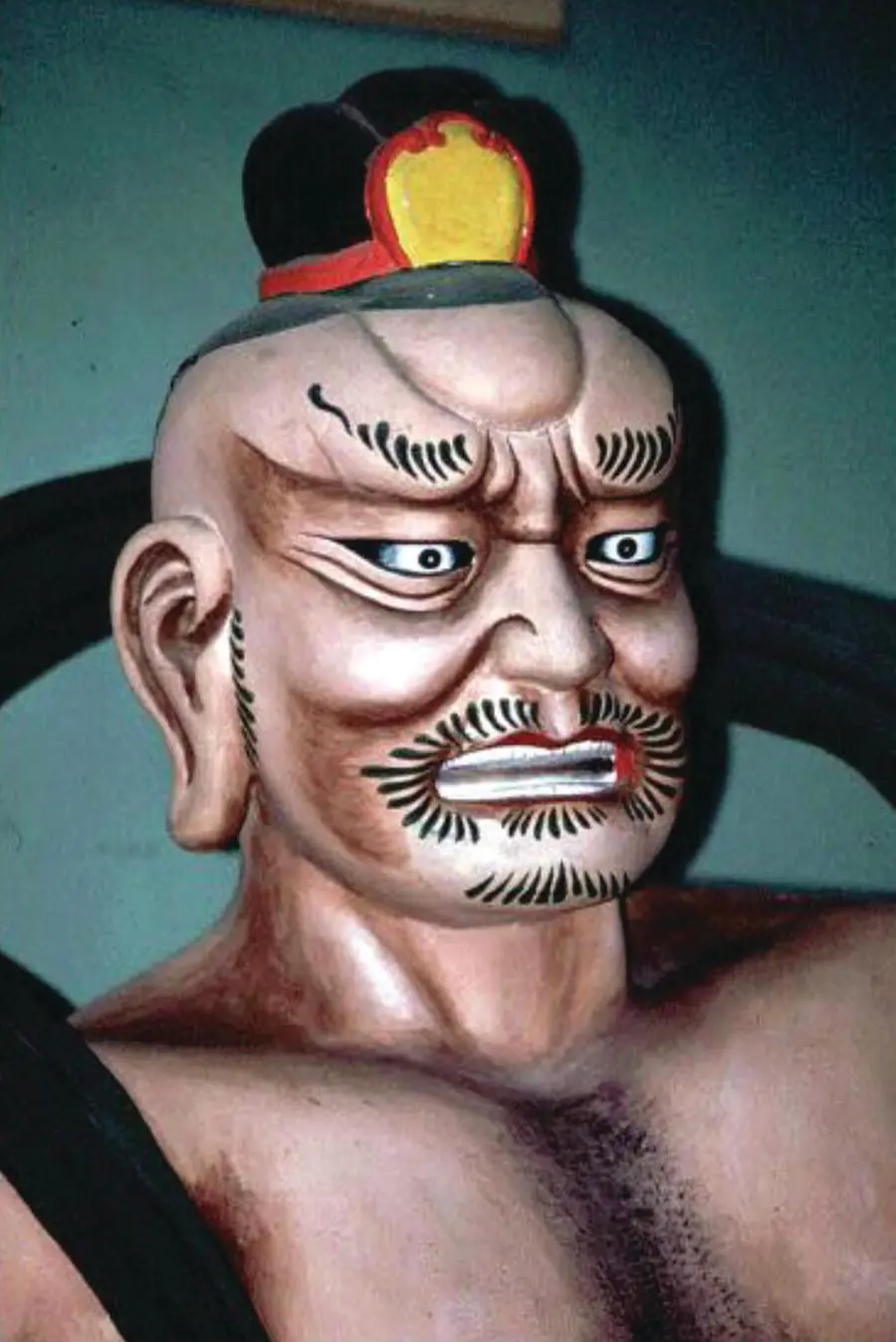 Figure 12 Contemporary bust sculpture of a shrine guardian Seoul Korea - фото 3