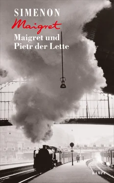 Georges Simenon Maigret und Pietr der Lette обложка книги