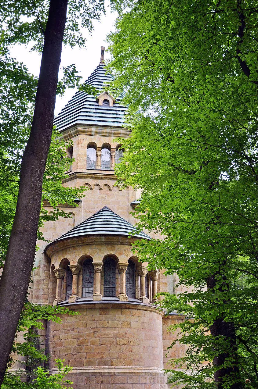 Votivkapelle St Ludwig Im Park von Schloss Berg Nähe KönigLudwigWeg - фото 8