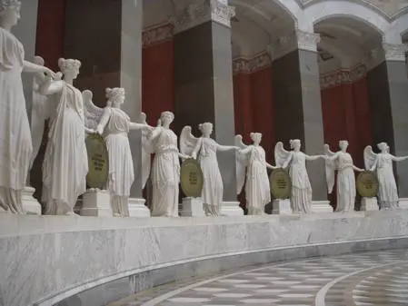 Ilustración I14 Las Victorias entrelazadas del interior del Befreiungshalle - фото 21