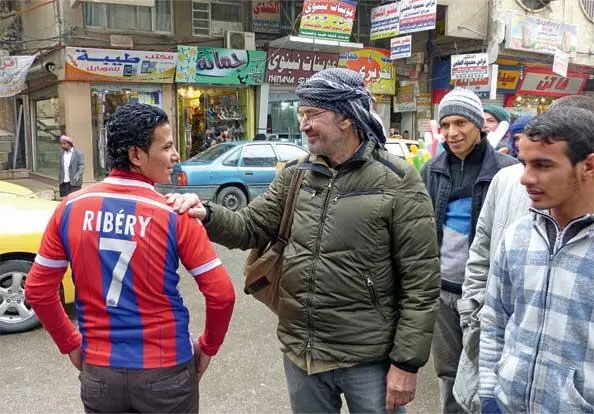 Футбольный клуб Бавария не утратил популярности даже в занятом боевиками ИГ - фото 21