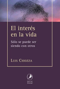 Luis Chiozza El interés en la vida обложка книги