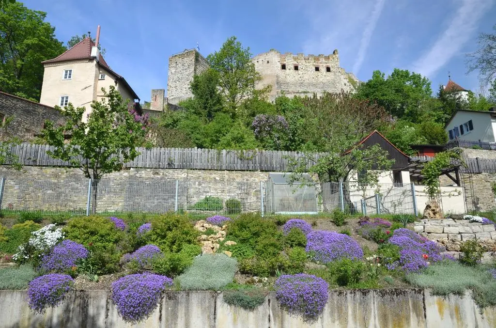 Burg von Pappenheim Altes Schloss Der älteste Teil der uneinheitlichen - фото 59