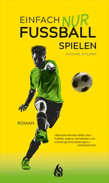 Michael Stilson Einfach nur Fußball spielen обложка книги