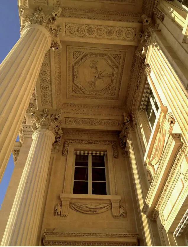 Hotel Crillon Конец ознакомительного фрагмента Текст предоставлен ООО - фото 20
