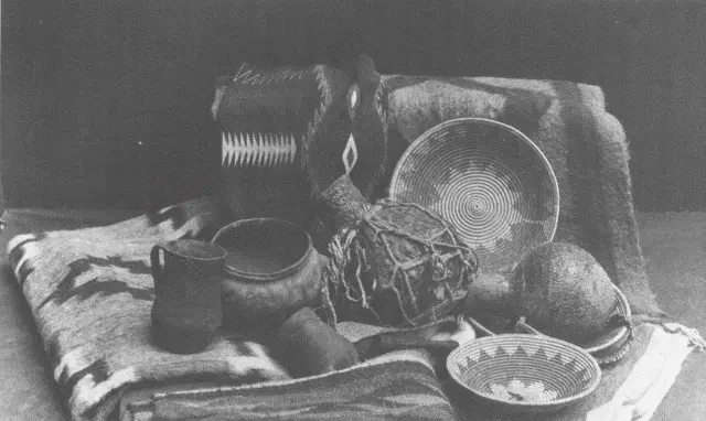 Navaho Still Life Their world was small At its eastern rim stood a large white - фото 50