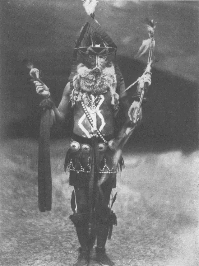 Zahadolzhá Navaho These deific characters in Navaho mythology though - фото 62