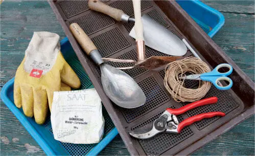 Weitere Kleinigkeiten für die Gartenarbeit Schere und Schnur kann man immer - фото 47