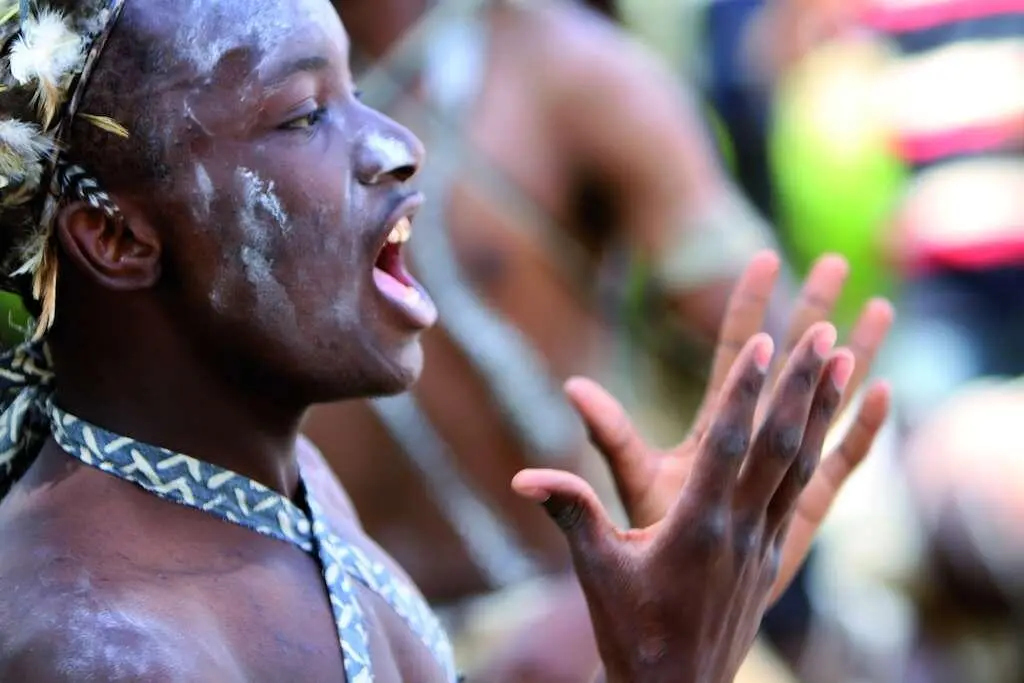 Stephan SZEREMETA Las palabras clave de la cultura tanzana podrían ser - фото 9