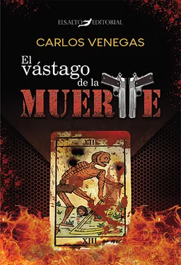 Carlos Venegas El vástago de la muerte обложка книги