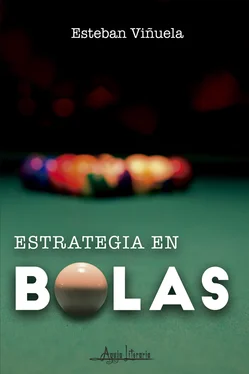 Esteban Viñuela Estrategia en bolas обложка книги