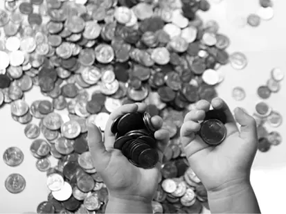 Una persona con disponibilidad de liquidez ahorros acude a una entidad - фото 1