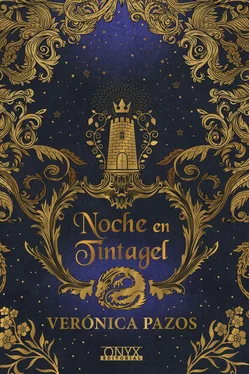 Verónica Pazos Noche en Tintagel обложка книги
