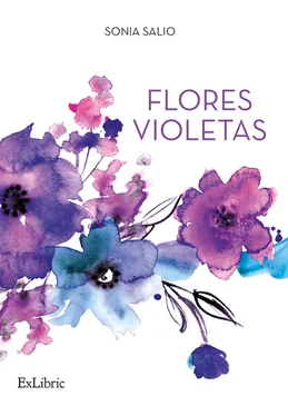Sonia Salio Flores violetas обложка книги