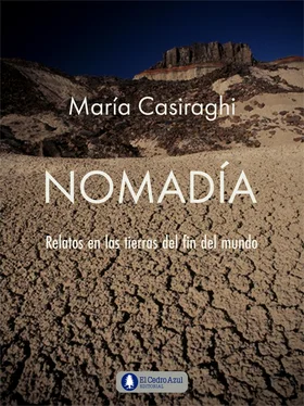 María Casiraghi Nomadía обложка книги