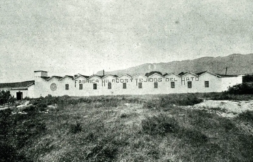Vista de Fabricato desde la Estación Bello del Ferrocarril de Antioquia 1928 - фото 25