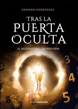 Germán Rodriguez Tras la puerta oculta обложка книги