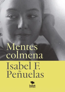 Isabel F. Peñuelas Mentes colmena обложка книги