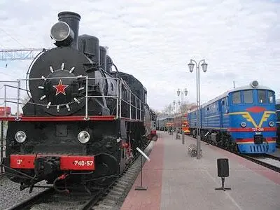 Рижский вокзал Музейные экспонаты железнодорожной техники - фото 22