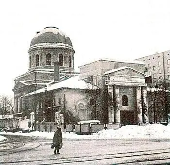 Храм свв мчч Флора и Лавра с разрушенной после 1938 года колокольней и - фото 27