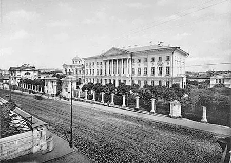 Яузская больница Фото начала XX века НиколоЯмская улица названа по церкви - фото 16