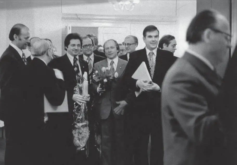 Leipziger Journalistikdozenten Ende der 1970erJahre Wolfgang Böttger ganz - фото 13