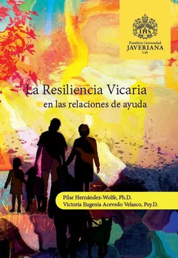 Pilar Hernández-Wolfe Ph D La resiliencia vicaria en las relaciones de ayuda обложка книги