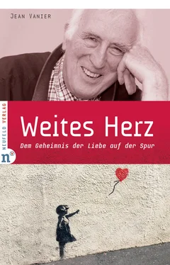 Jean Vanier Weites Herz обложка книги