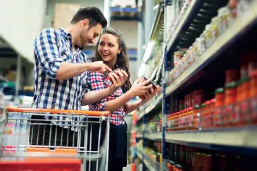 El consumidor necesita acudir al mercado para adquirir los productos y - фото 18